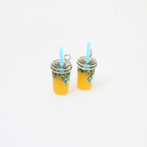 8pcs-- 21*12mm Resin Kawaii 3D Straw Milk Tea Ice Cream Coffee Frappuccino Cup Charm Imitation food Pendant Jewlery Findings