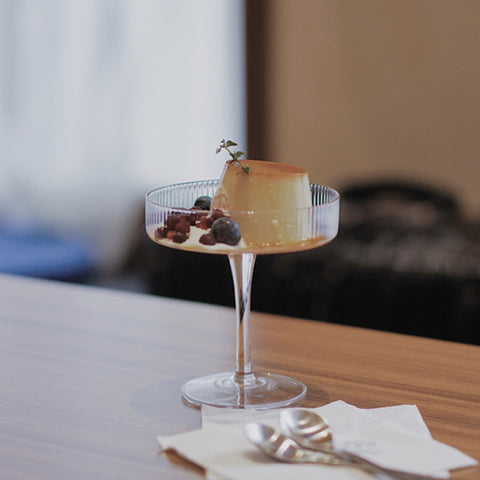 Nodic Style Dessert Cup Simple Cocktail Glass Goblet Dessert Cup Glass Ice Cream Bowl Cold Dish Bowls Glass Water Bottle Hot